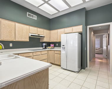 13930 W Trail Ridge Drive - Photo Thumbnail 32
