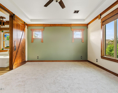 3123 E Cat Balue Drive - Photo Thumbnail 15