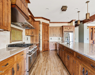 3123 E Cat Balue Drive - Photo Thumbnail 11