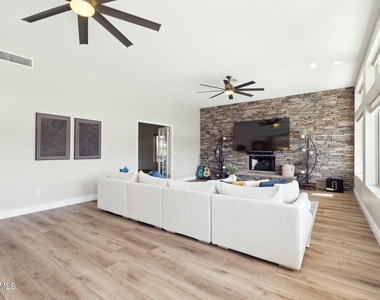 1321 W Shellfish Drive - Photo Thumbnail 44