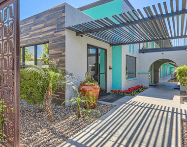 1645 E Thomas Road - Photo Thumbnail 18