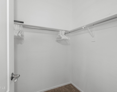 3647 E Horace Drive - Photo Thumbnail 21