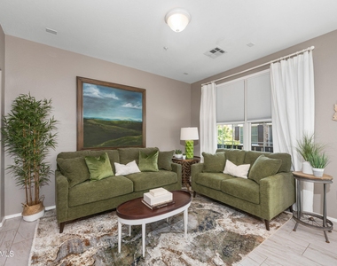3647 E Horace Drive - Photo Thumbnail 23