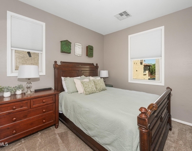 3647 E Horace Drive - Photo Thumbnail 36