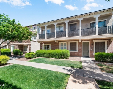 3647 E Horace Drive - Photo Thumbnail 10