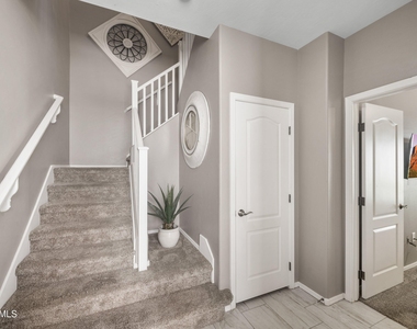 3647 E Horace Drive - Photo Thumbnail 14