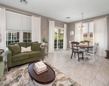 3647 E Horace Drive - Photo Thumbnail 25