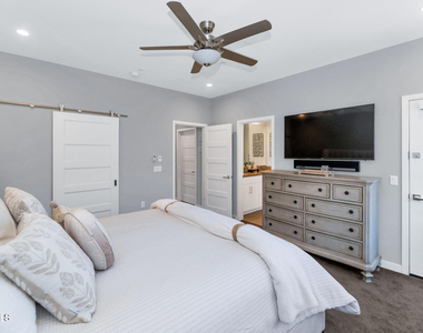 6990 E 6th Street - Photo Thumbnail 14