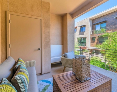 6990 E 6th Street - Photo Thumbnail 11