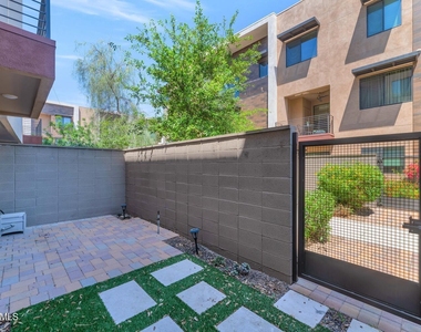 6990 E 6th Street - Photo Thumbnail 24