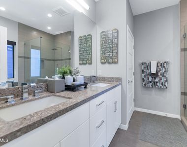 6990 E 6th Street - Photo Thumbnail 16