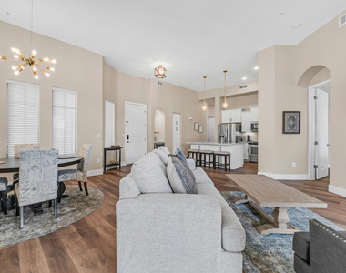 15550 S 5th Avenue - Photo Thumbnail 10