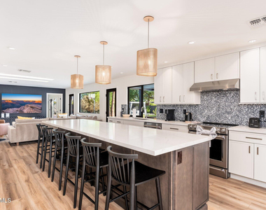 6025 E Charter Oak Road - Photo Thumbnail 18