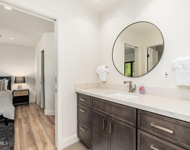 6025 E Charter Oak Road - Photo Thumbnail 35