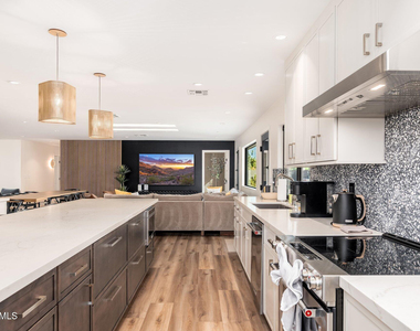 6025 E Charter Oak Road - Photo Thumbnail 19