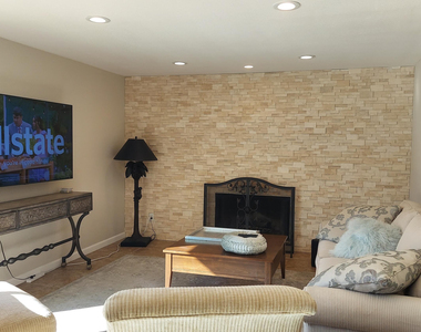 459 E Marigold Lane - Photo Thumbnail 11