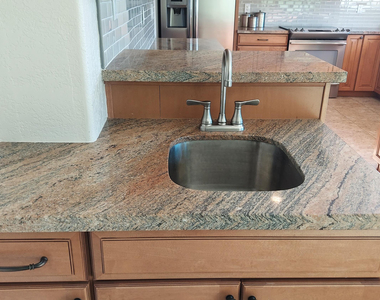 459 E Marigold Lane - Photo Thumbnail 8