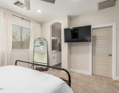22203 S 214th Street - Photo Thumbnail 21