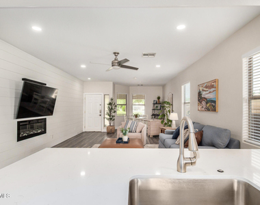 22203 S 214th Street - Photo Thumbnail 15