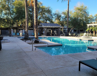 2400 N Bullard Avenue - Photo Thumbnail 7