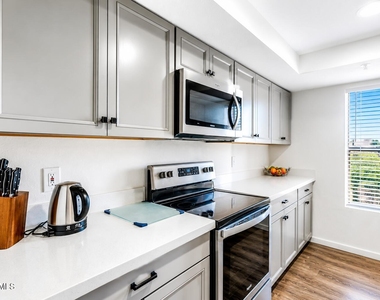 7510 E Thomas Road - Photo Thumbnail 1