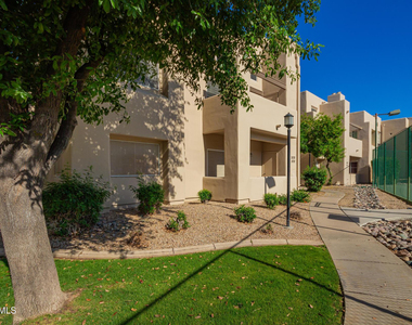 11333 N 92nd Street - Photo Thumbnail 24