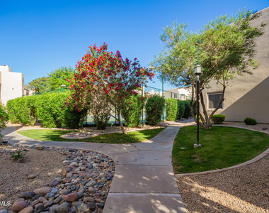 11333 N 92nd Street - Photo Thumbnail 30
