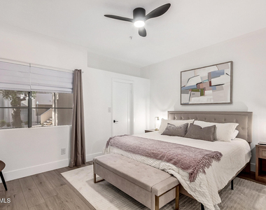 11333 N 92nd Street - Photo Thumbnail 11