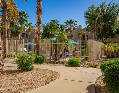 11333 N 92nd Street - Photo Thumbnail 27
