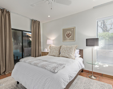 20660 N 40th Street - Photo Thumbnail 21