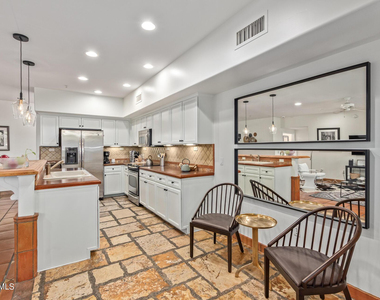 20660 N 40th Street - Photo Thumbnail 6