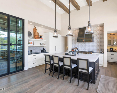 5353 E Sanna Street - Photo Thumbnail 8