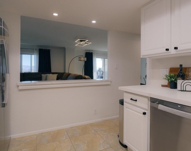7940 E Camelback Road - Photo Thumbnail 5