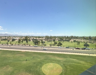 7940 E Camelback Road - Photo Thumbnail 40