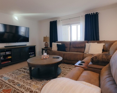 7940 E Camelback Road - Photo Thumbnail 7