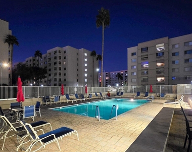 7940 E Camelback Road - Photo Thumbnail 41