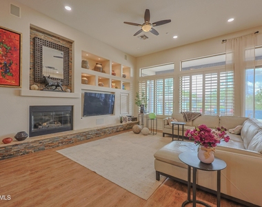 42405 N Harbour Town Court - Photo Thumbnail 3