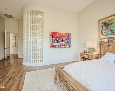 42405 N Harbour Town Court - Photo Thumbnail 15