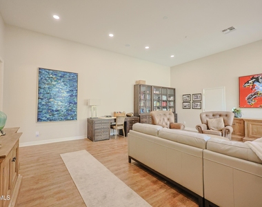 42405 N Harbour Town Court - Photo Thumbnail 10