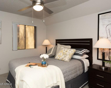 9415 N 99th Avenue - Photo Thumbnail 5