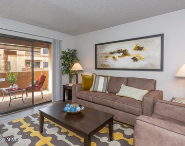9415 N 99th Avenue - Photo Thumbnail 2