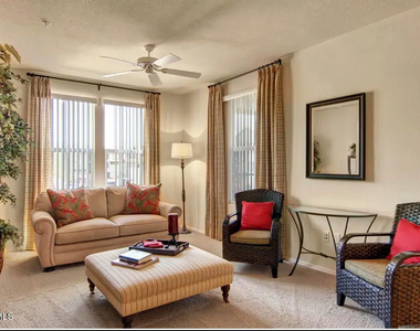 3825 W Anthem Way - Photo Thumbnail 1