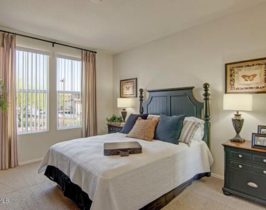 3825 W Anthem Way - Photo Thumbnail 3