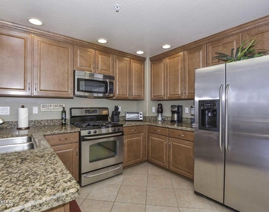 21320 N 56th Street - Photo Thumbnail 8