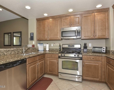 21320 N 56th Street - Photo Thumbnail 10
