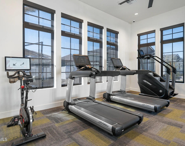 15601 W Cactus Road - Photo Thumbnail 15