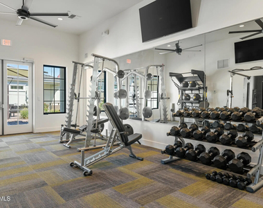 15601 W Cactus Road - Photo Thumbnail 16