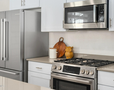 15601 W Cactus Road - Photo Thumbnail 1
