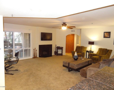 5104 N 32nd Street - Photo Thumbnail 2