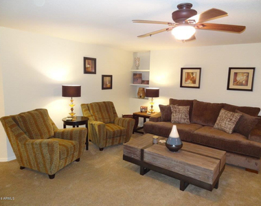 5104 N 32nd Street - Photo Thumbnail 4